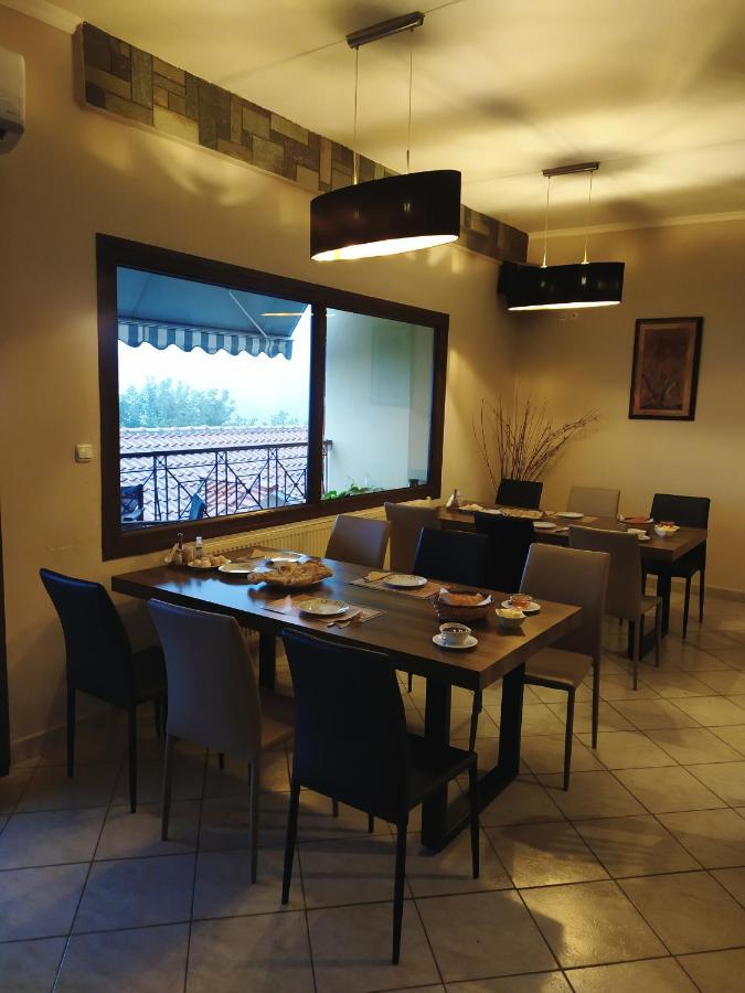 Smallhotel - Vevi Eksteriør billede