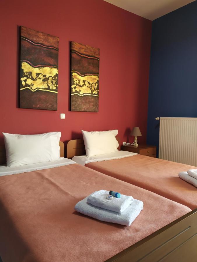 Smallhotel - Vevi Eksteriør billede