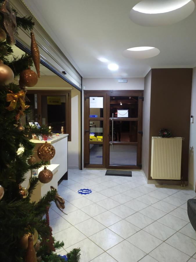 Smallhotel - Vevi Eksteriør billede